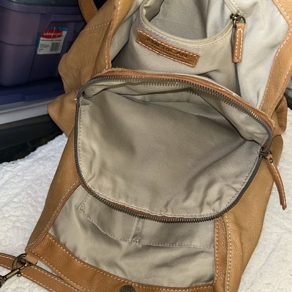 American leather company bag. Two removable straps. Good condition. - Picture 4 of 7